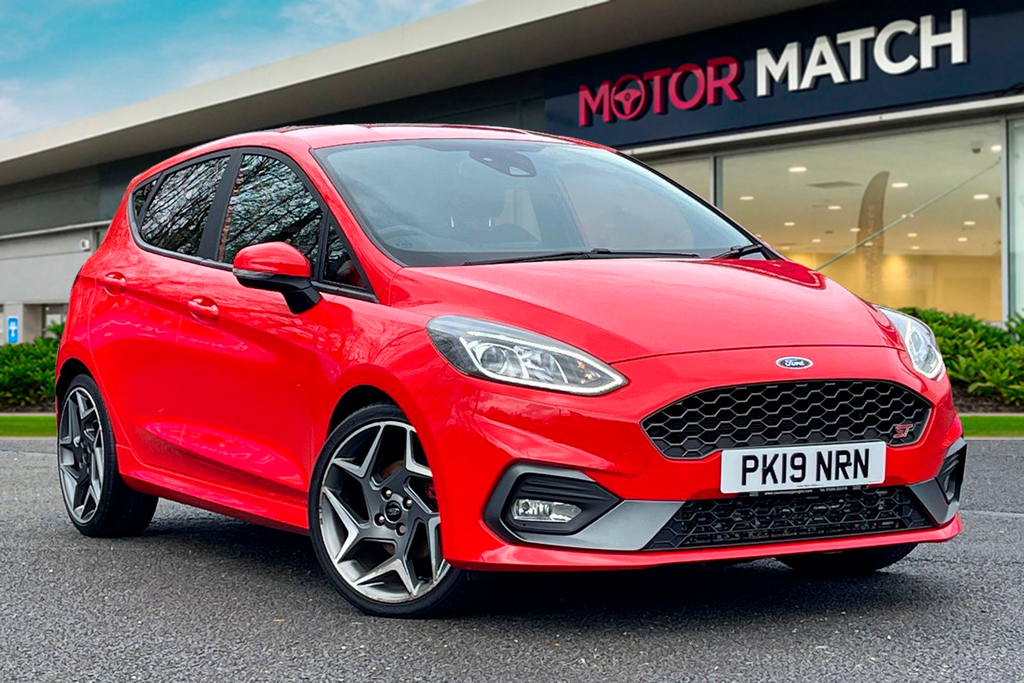 Compare Ford Fiesta 1.5T Ecoboost St-3 Euro 6 PK19NRN Red