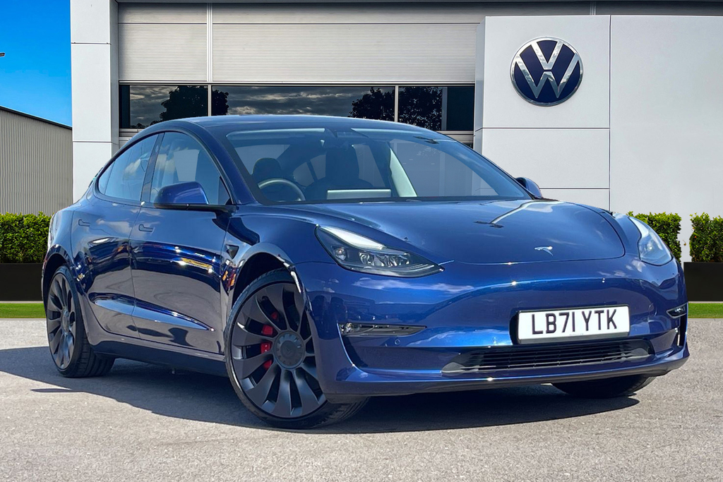 Compare Tesla Model 3 Dual Motor Performance 4Wde Performanc LB71YTK Blue