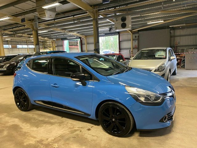 Compare Renault Clio Hatchback CN16NKR Blue