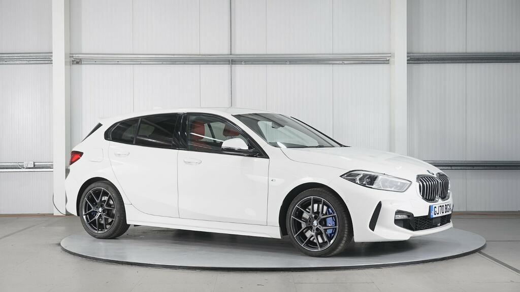 Compare BMW 1 Series 118D M Sport Techpro Pack GJ70BGX White