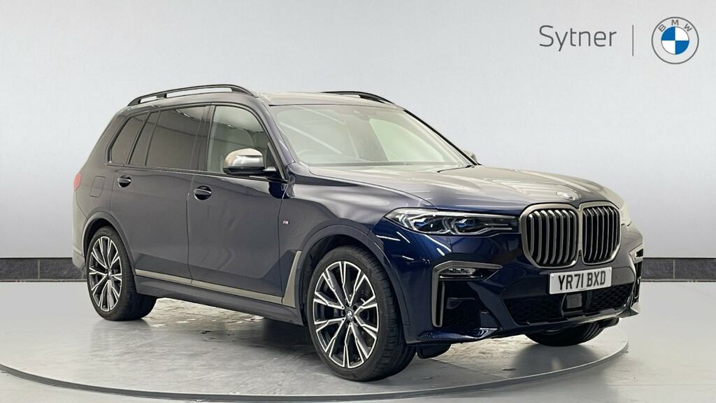 Compare BMW X7 Xdrive M50i Step YR71BXD Blue