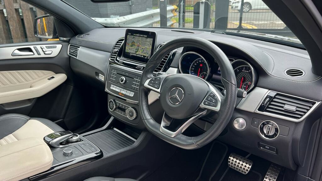 Compare Mercedes-Benz GLE Coupe Gle 43 4Matic Night Edition 9G-tronic LR19PLN Black