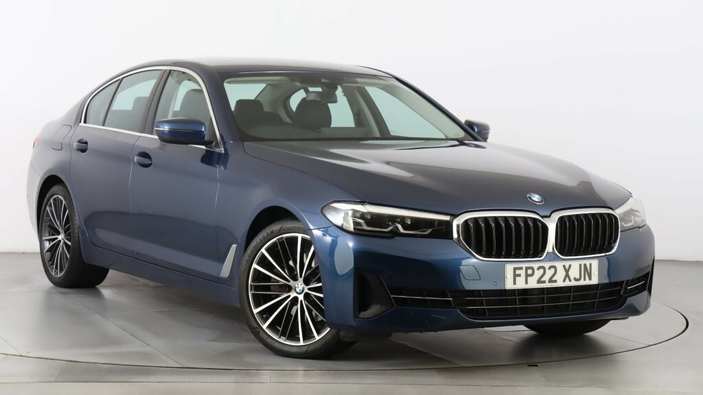 Compare BMW 5 Series 520D Mht Se Step FP22XJN Blue