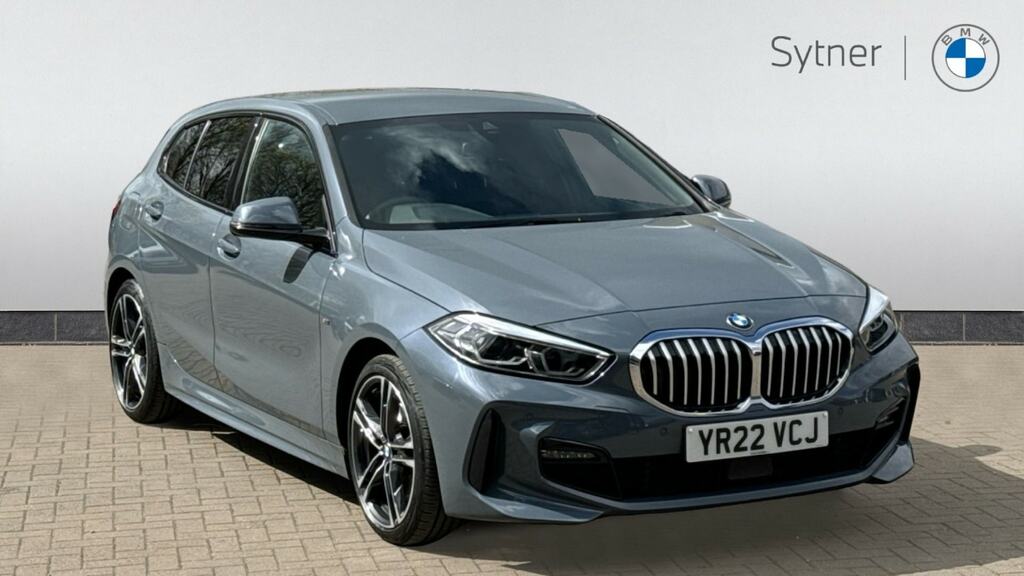 Compare BMW 1 Series 118I 136 M Sport YR22VCJ Grey