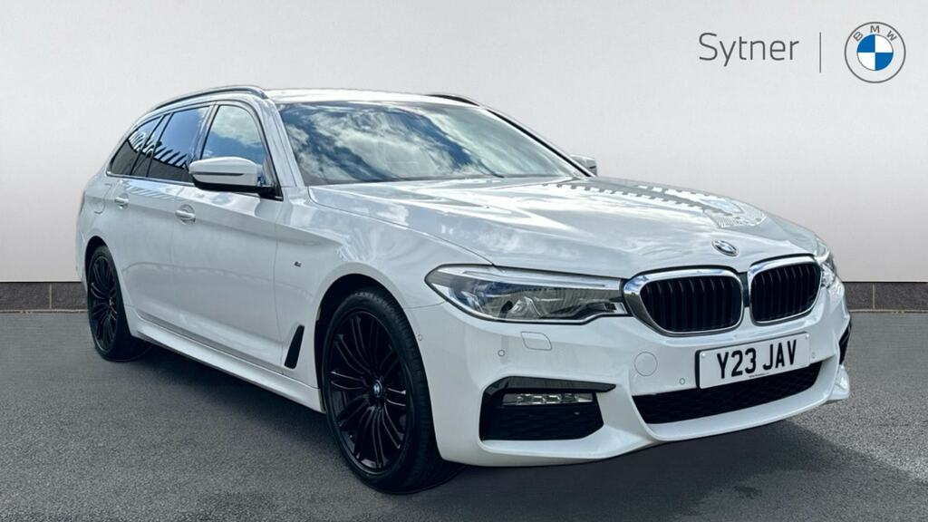 Compare BMW 5 Series 530I M Sport Tech Pack Y23JAV White