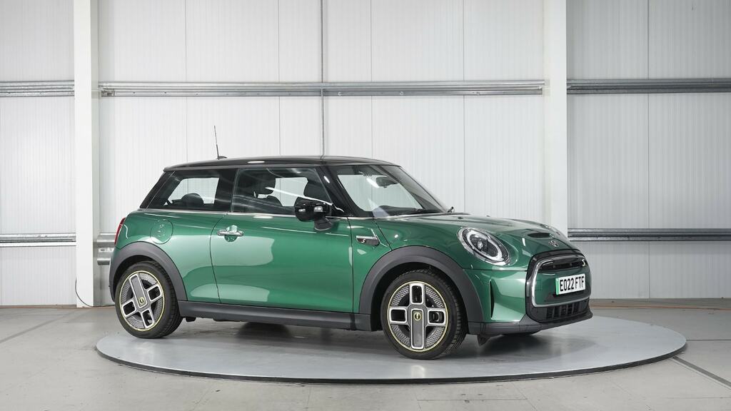 Compare Mini Electric 135Kw Cooper S Level 2 33Kwh EO22FTF Green