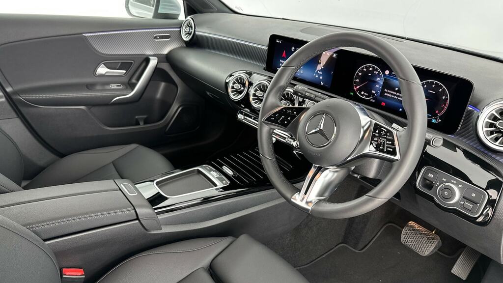 Compare Mercedes-Benz A Class A200 Sport Executive WM73NME Silver