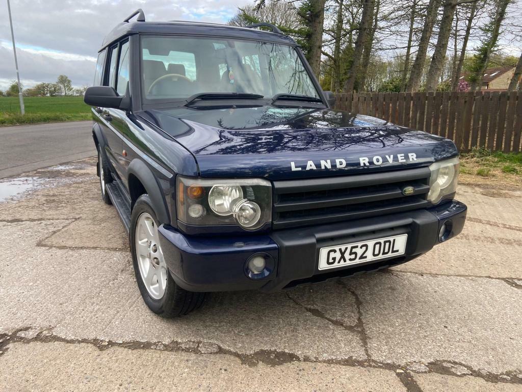 Compare Land Rover Discovery 2.5 Td5 Es GX52ODL Blue