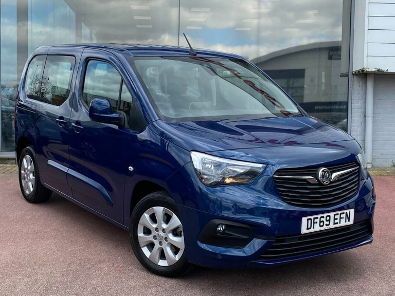 Vauxhall Combo Life 1.5 Turbo D Blueinjection Energy Euro 6 Ss Blue #1