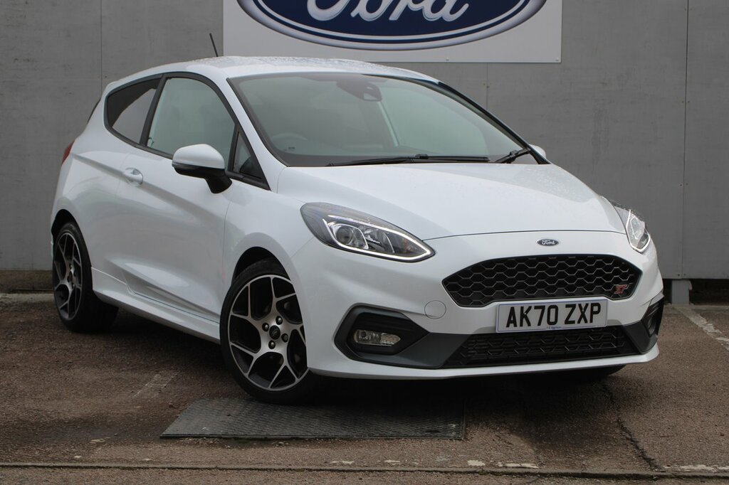Compare Ford Fiesta 1.5 Ecoboost St-2 Navigation AK70ZXP White