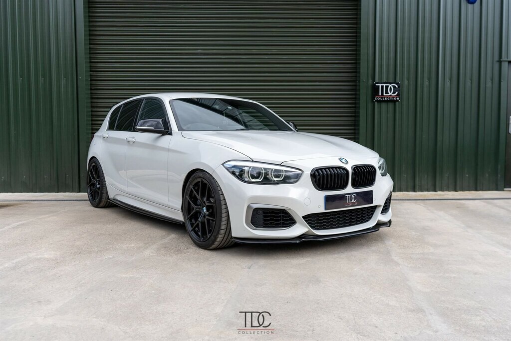 Compare BMW M1 Hatchback WL19GEU White