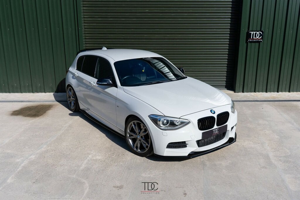 Compare BMW M1 Hatchback NU14BRX White