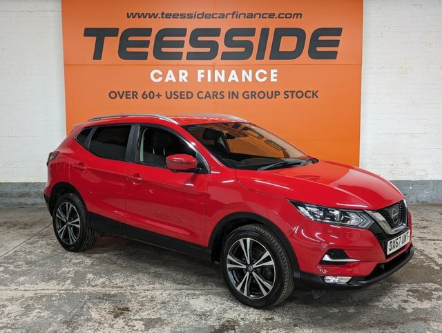 Compare Nissan Qashqai 1.2 N-connecta Dig-t 113 Bhp DX67UWT Red