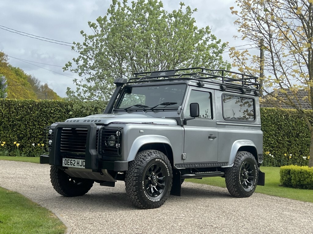 Compare Land Rover Defender 90 90 2.2 Tdci Xs Station Wagon OE62HJC Grey