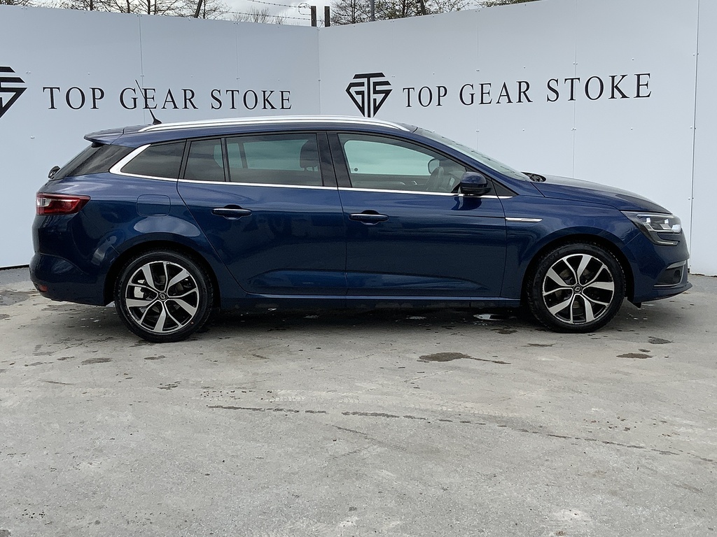 Compare Renault Megane Blue Dci Iconic MF70ZYD Blue