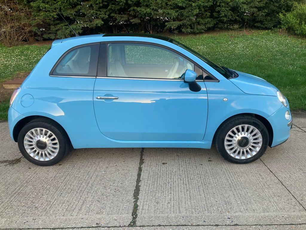 Compare Fiat 500 1.2 Lounge Euro 5 Ss WK12YOT Blue