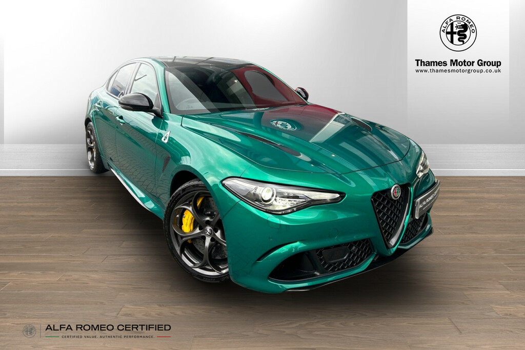 Compare Alfa Romeo Giulia Giulia V6 Bi-t Quadrifoglio RO22XXH Green