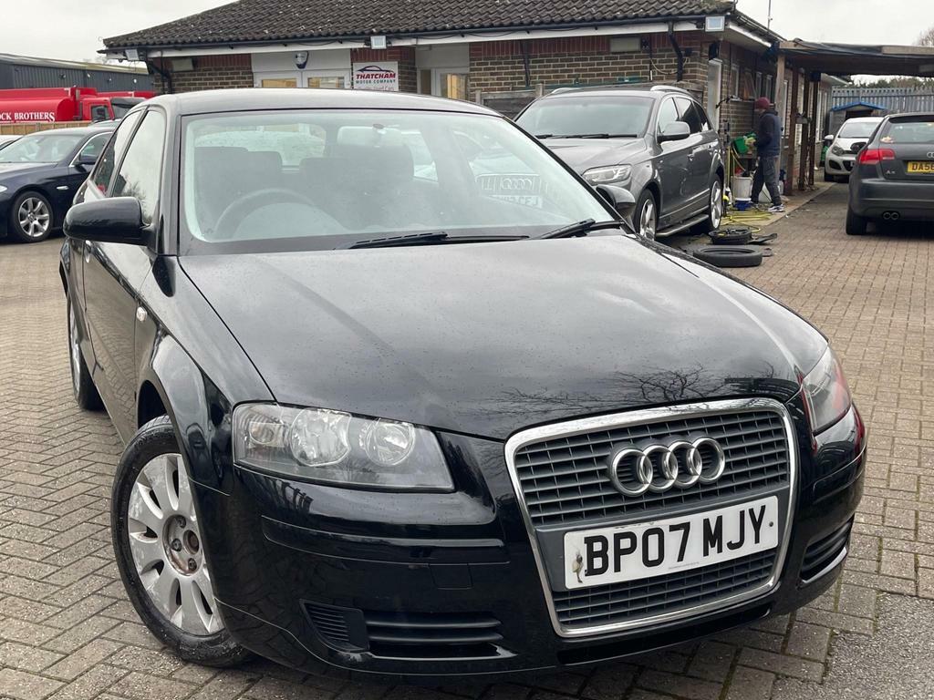Audi A3 1.6 Special Edition Black #1
