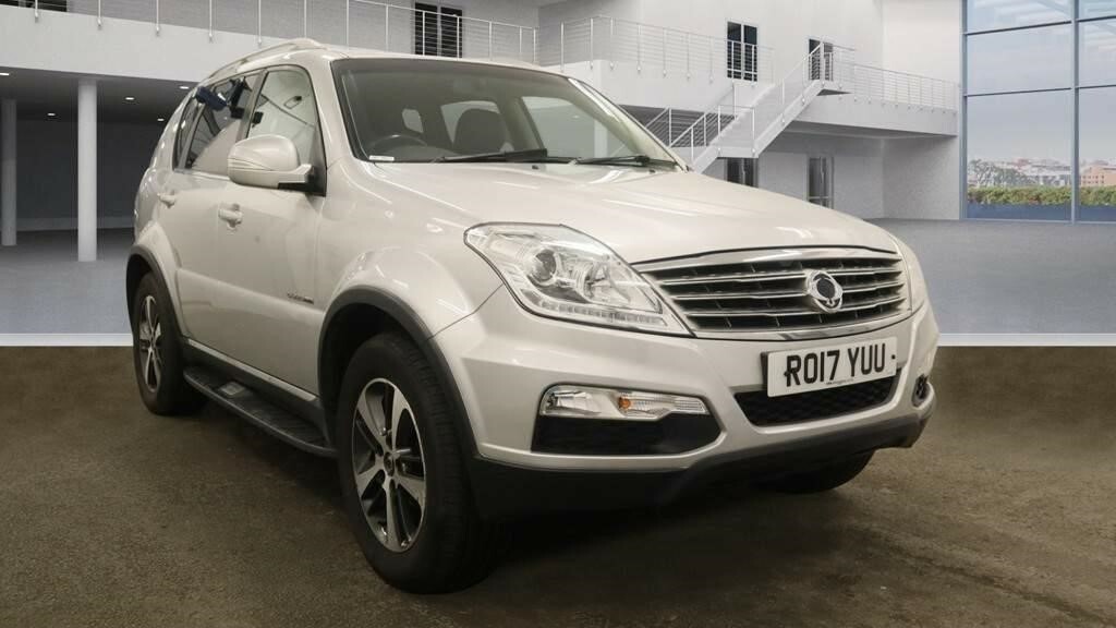 Compare SsangYong Rexton 2.2D Elx T-tronic 4Wd Euro 6 RO17YUU 