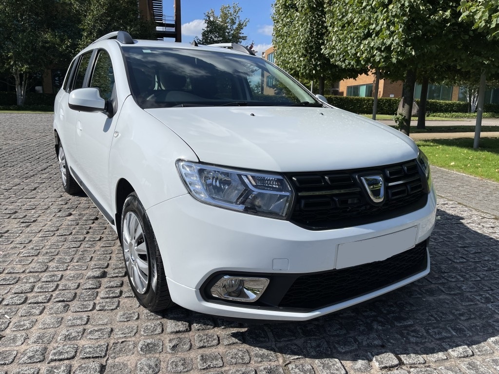 Compare Dacia Logan 1.5 Comfort Dci  White