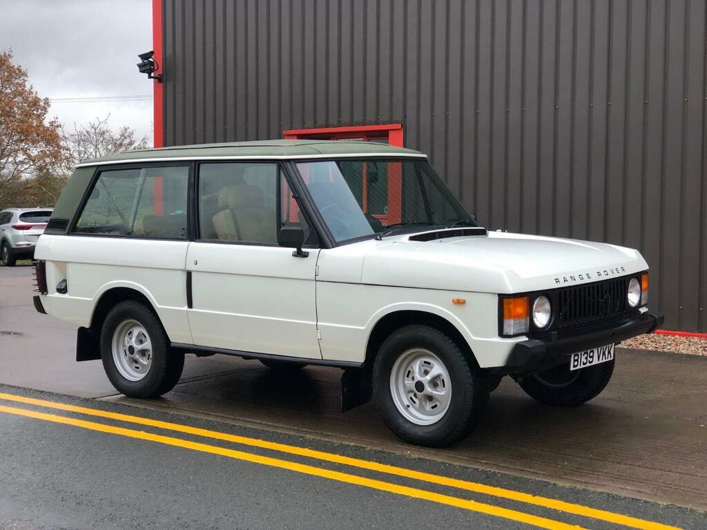 Compare Land Rover Range Rover 4X4 1985 B139VKK White