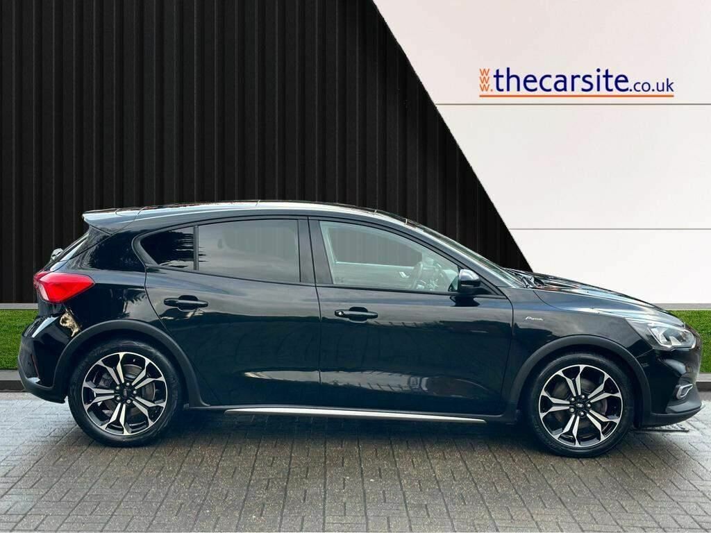 Compare Ford Focus Hatchback 1.0T Ecoboost Active X Euro 6 Ss CE70XRR Black