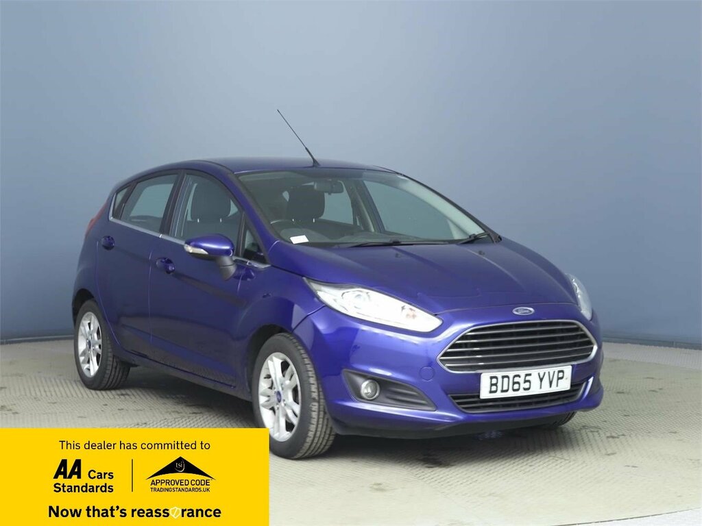Compare Ford Fiesta 2015 Ford Fiestanbsp1.0t Ecoboost Zetec Powershif BD65YVP Blue