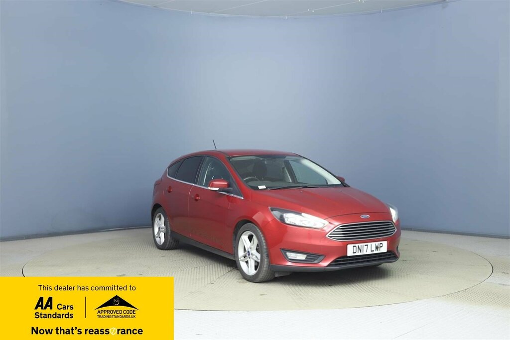 Compare Ford Focus 2017 Ford Focusnbsp1.0t Ecoboost Zetec Edition Eu DN17LWP Red