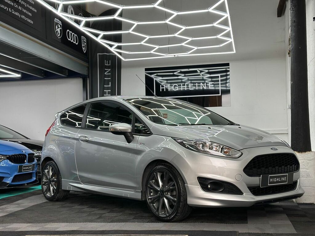 Compare Ford Fiesta Hatchback 1.0T Ecoboost St-line Euro 6 Ss HX66TUV Silver