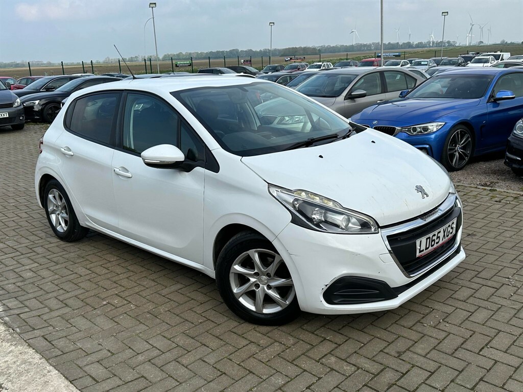 Compare Peugeot 208 Active LD65XGS White
