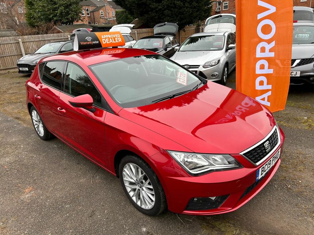 Compare Seat Leon Hatchback 1.0 Tsi Se Dynamic Euro 6 Ss 201 BC19PHO Red