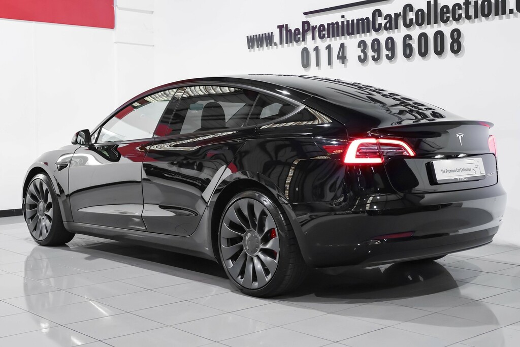 Compare Tesla Model 3 Performance Awd Vat Qualifying MM70CGU Black