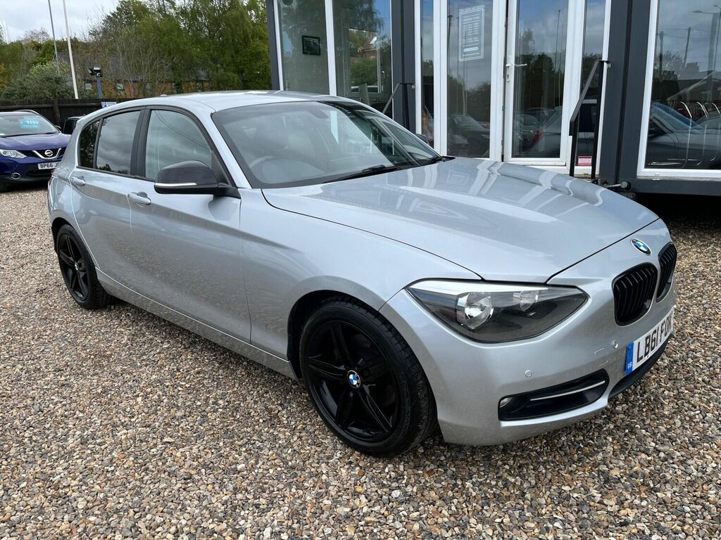 Compare BMW 1 Series Hatchback 2.0 120D Sport Euro 5 Ss 20 LB61FOK Silver