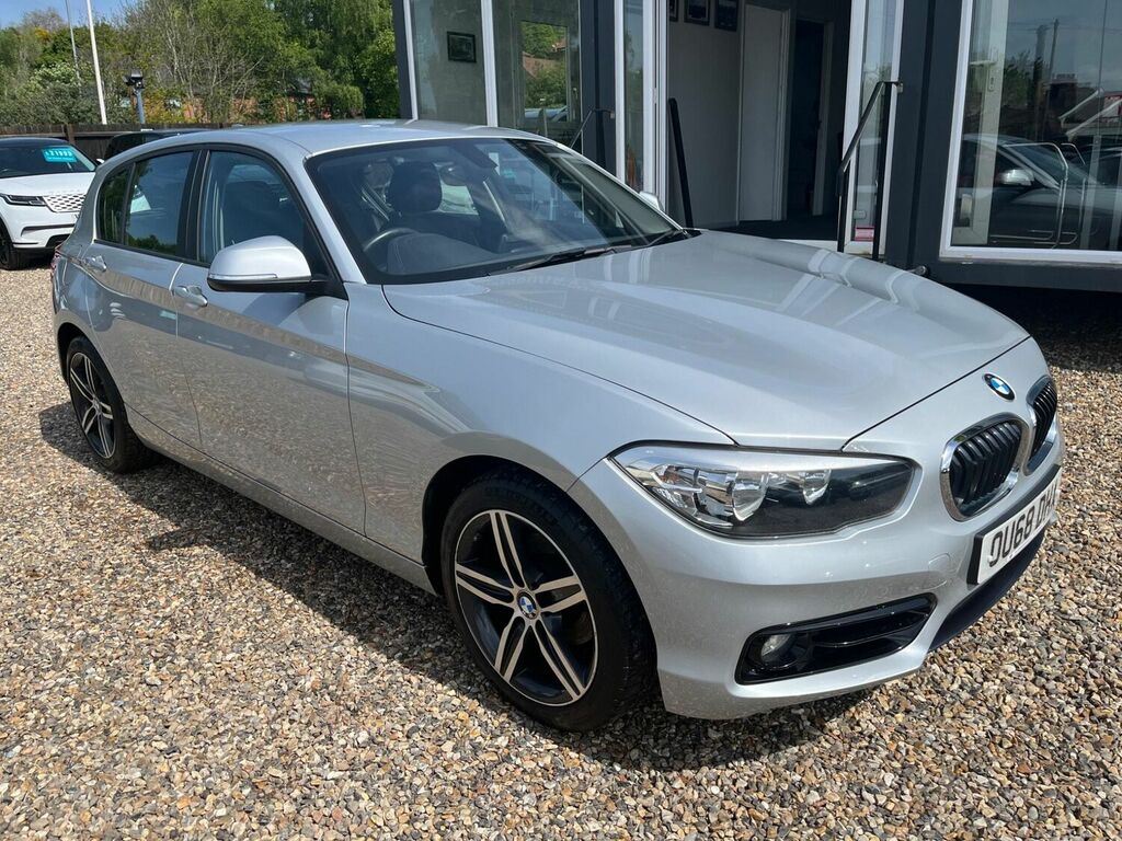 Compare BMW 1 Series Hatchback 1.5 118I Gpf Sport Euro 6 Ss OU68DHA Silver