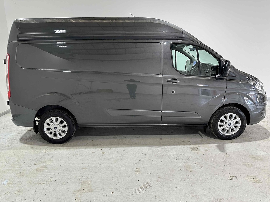 Compare Ford Transit Custom Custom 300 Ecoblue Limited U703 Ulez BK23ZGW Grey