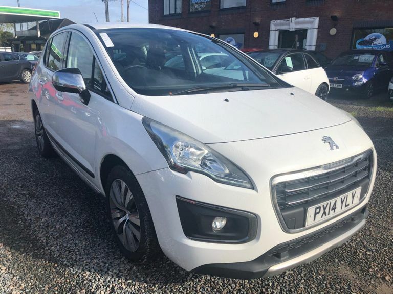 Compare Peugeot 3008 1.6 Hdi Active Euro 5 PX14YLY White