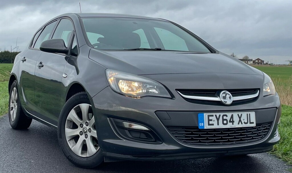 Compare Vauxhall Astra 1.6 16V Design Euro 5 EY64XJL Grey