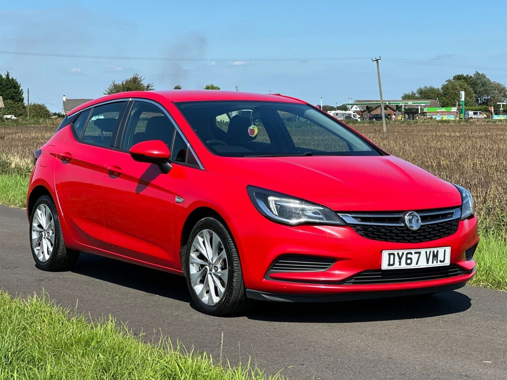 Compare Vauxhall Astra 1.6 Cdti Ecoflex Tech Line Euro 6 Ss DY67VMJ Red