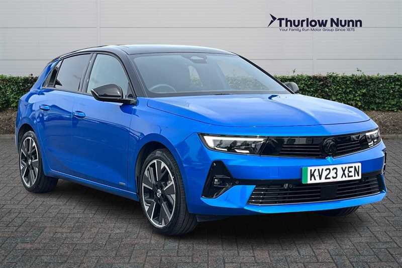 Compare Vauxhall Astra 54Kwh 11Kwch Ultimate Au KV23XEN Blue