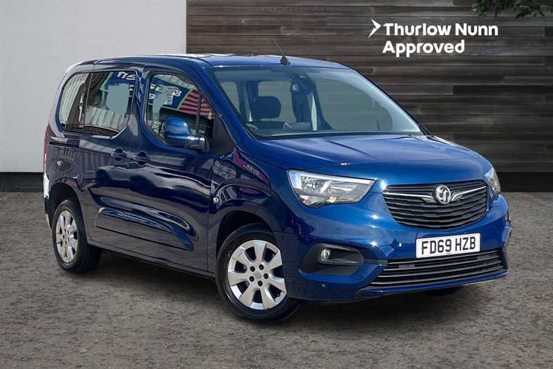 Compare Vauxhall Combo 1.5 Turbo D Blueinjection Energy Mpv Ma FD69HZB Blue