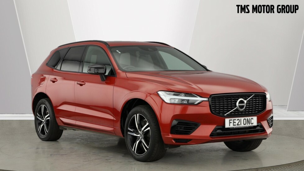 Compare Volvo XC60 Recharge R-design, T6 Awd Plug-in Hybrid FE21ONC Red