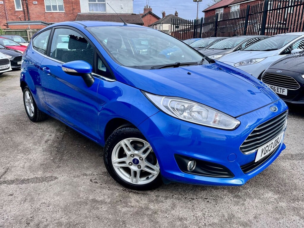 Compare Ford Fiesta 1.0T Ecoboost Zetec Euro 5 Ss YG13OBJ Blue
