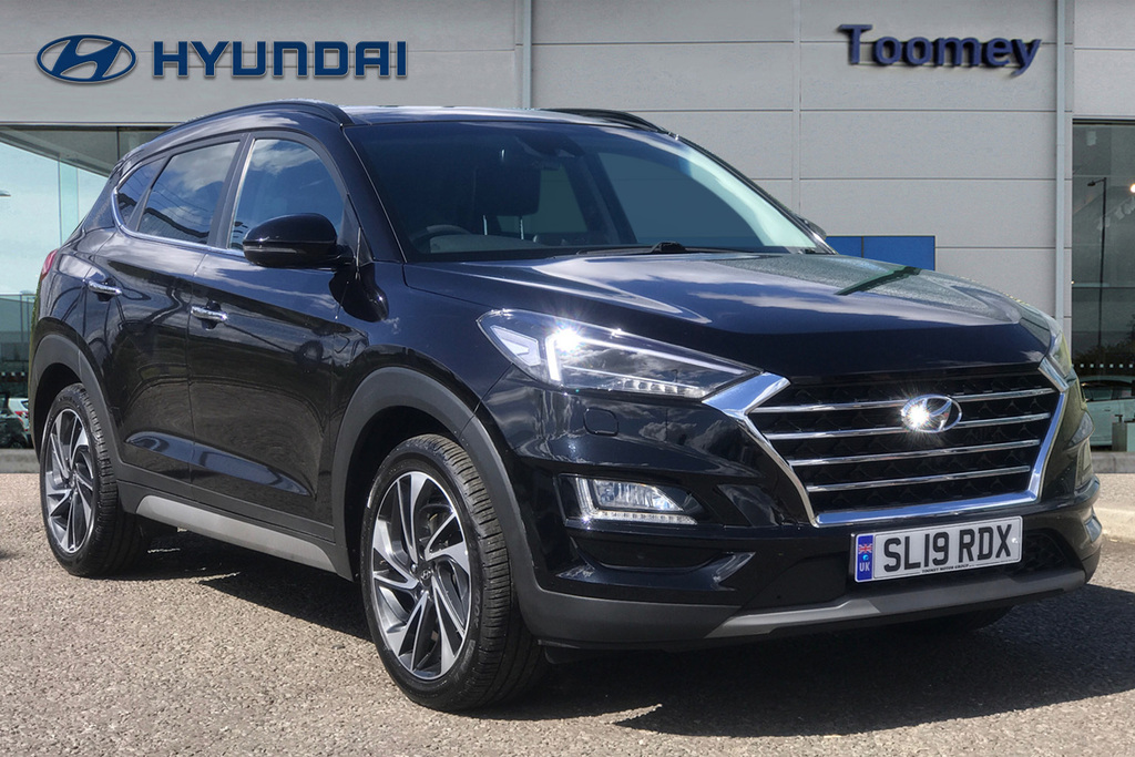 Compare Hyundai Tucson 1.6 T Gdi Premium Se Suv Dct SL19RDX Black