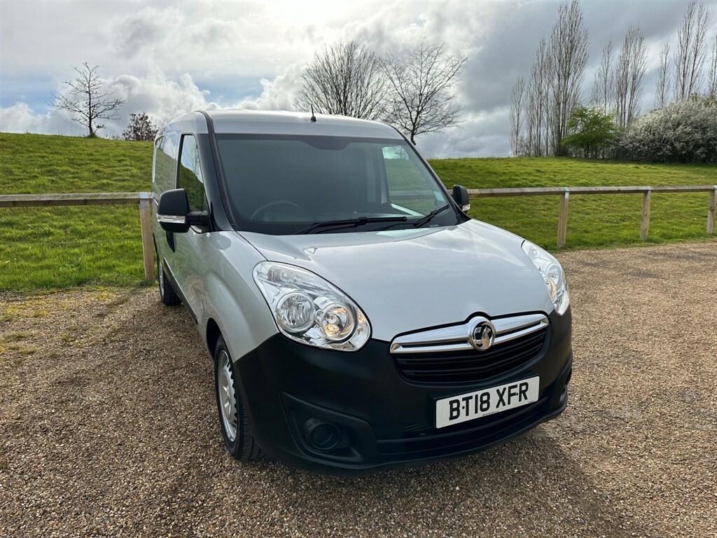 Compare Vauxhall Combo Combo 2300 Cdti Ss BT18XFR Silver