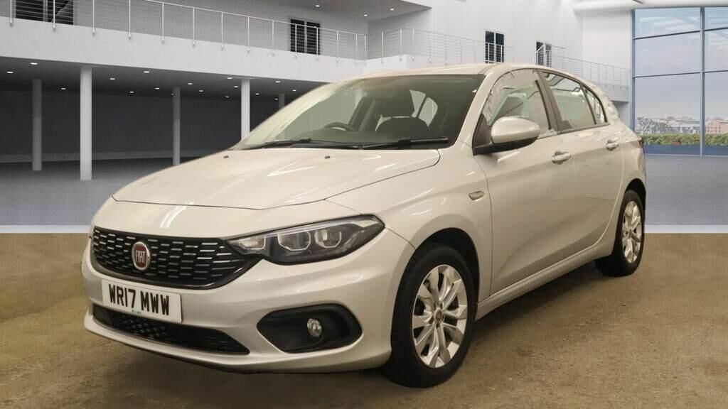 Compare Fiat Tipo Hatchback 1.4 T-jet Easy Plus Euro 6 Ss 20 WR17MWW Grey