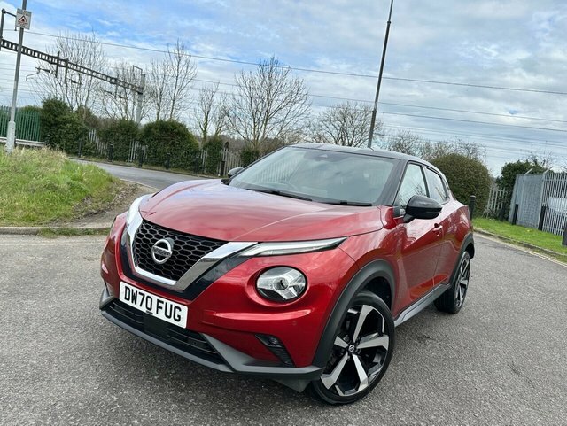 Compare Nissan Juke 1.0 Dig-t Tekna Dct 113 Bhp DW70FUG Red