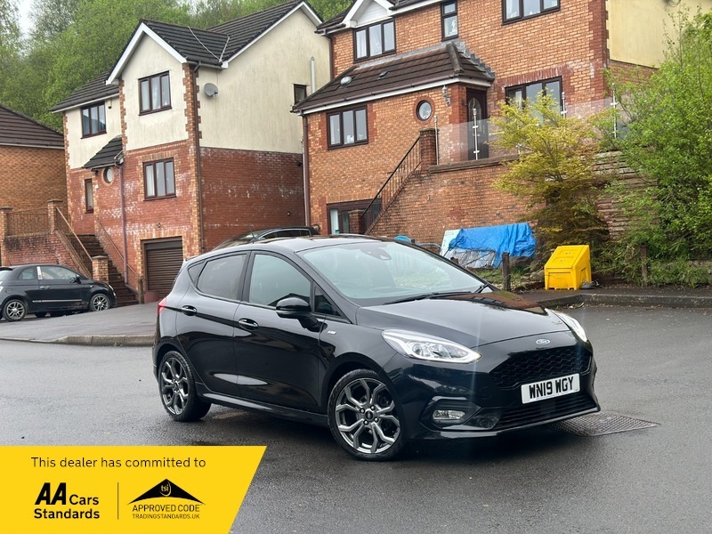Compare Ford Fiesta St-line X WN19WGY Black