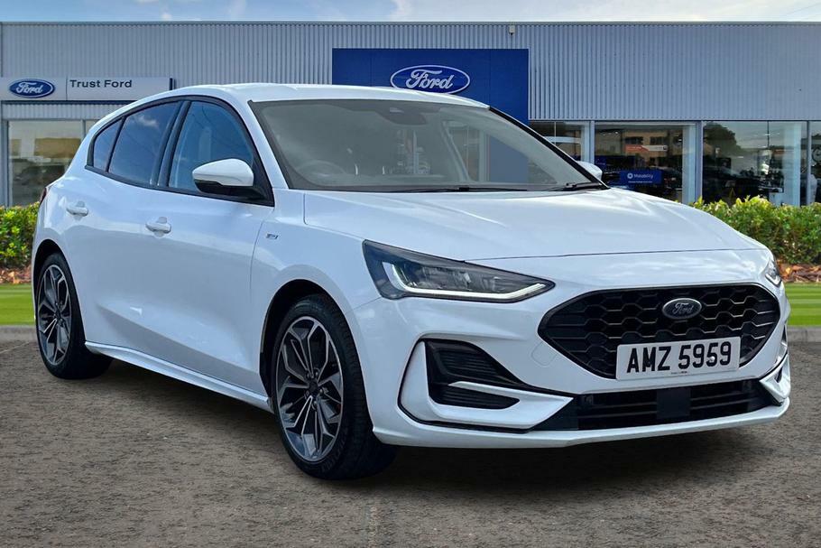 Compare Ford Focus St-line X Edition Mhev Trust Demonstrator AMZ5959 White