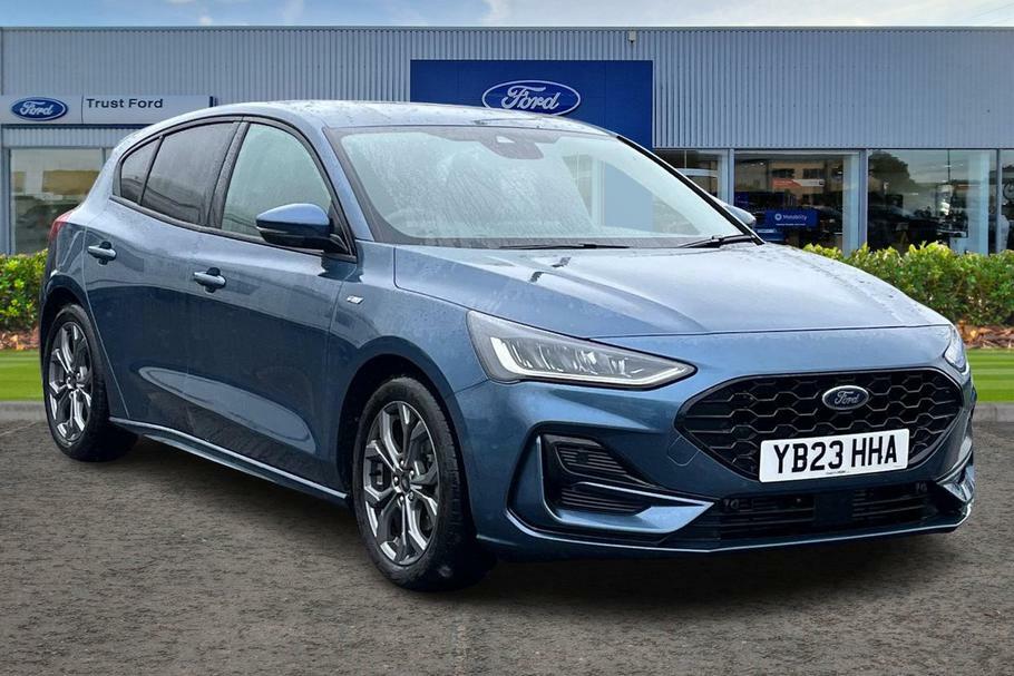 Compare Ford Focus St-line YB23HHA Blue