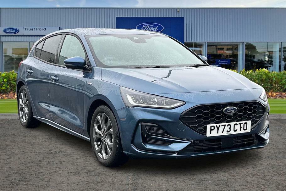 Compare Ford Focus St-line PY73CTO Blue